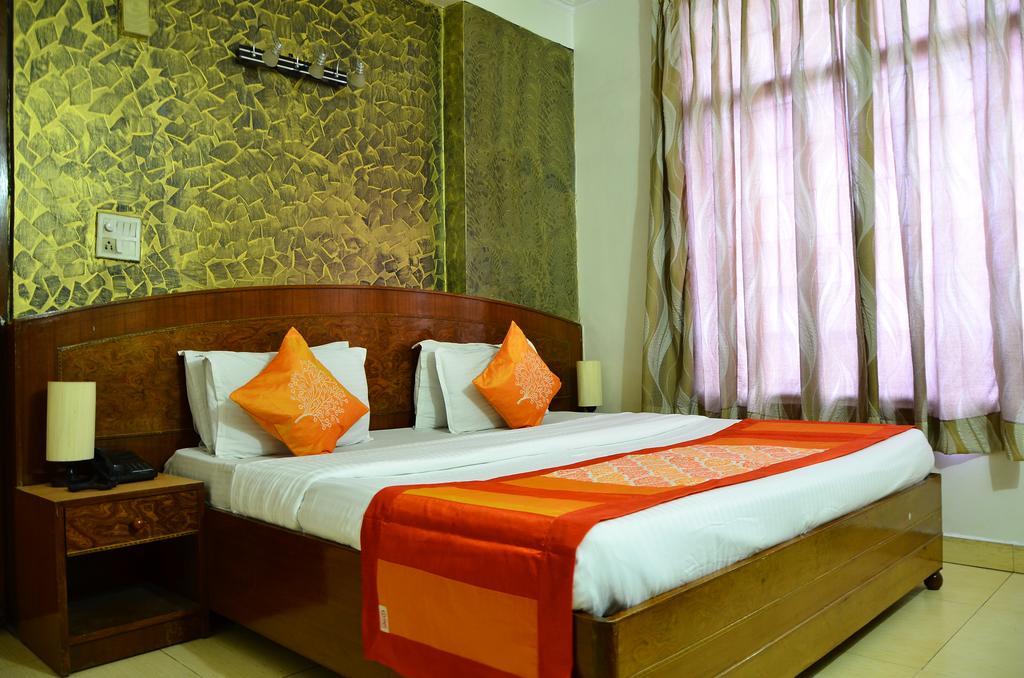 Airport Hotel Paradise International New Delhi Room photo